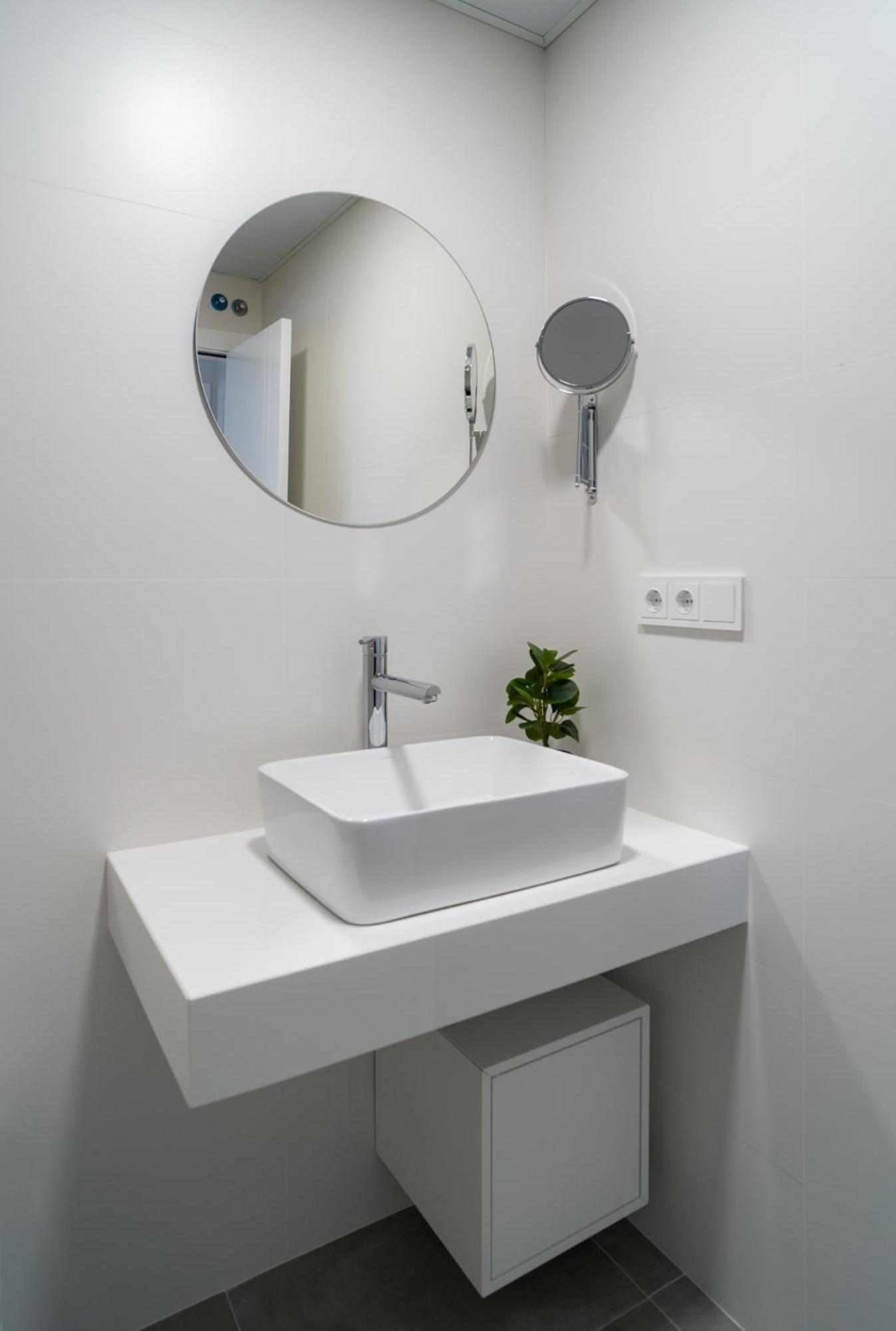 Aac - Con Terraza, Muy Amplio, Totalmente Equipado, Cerca Del Centro Y Nuevo! Apartment Málaga