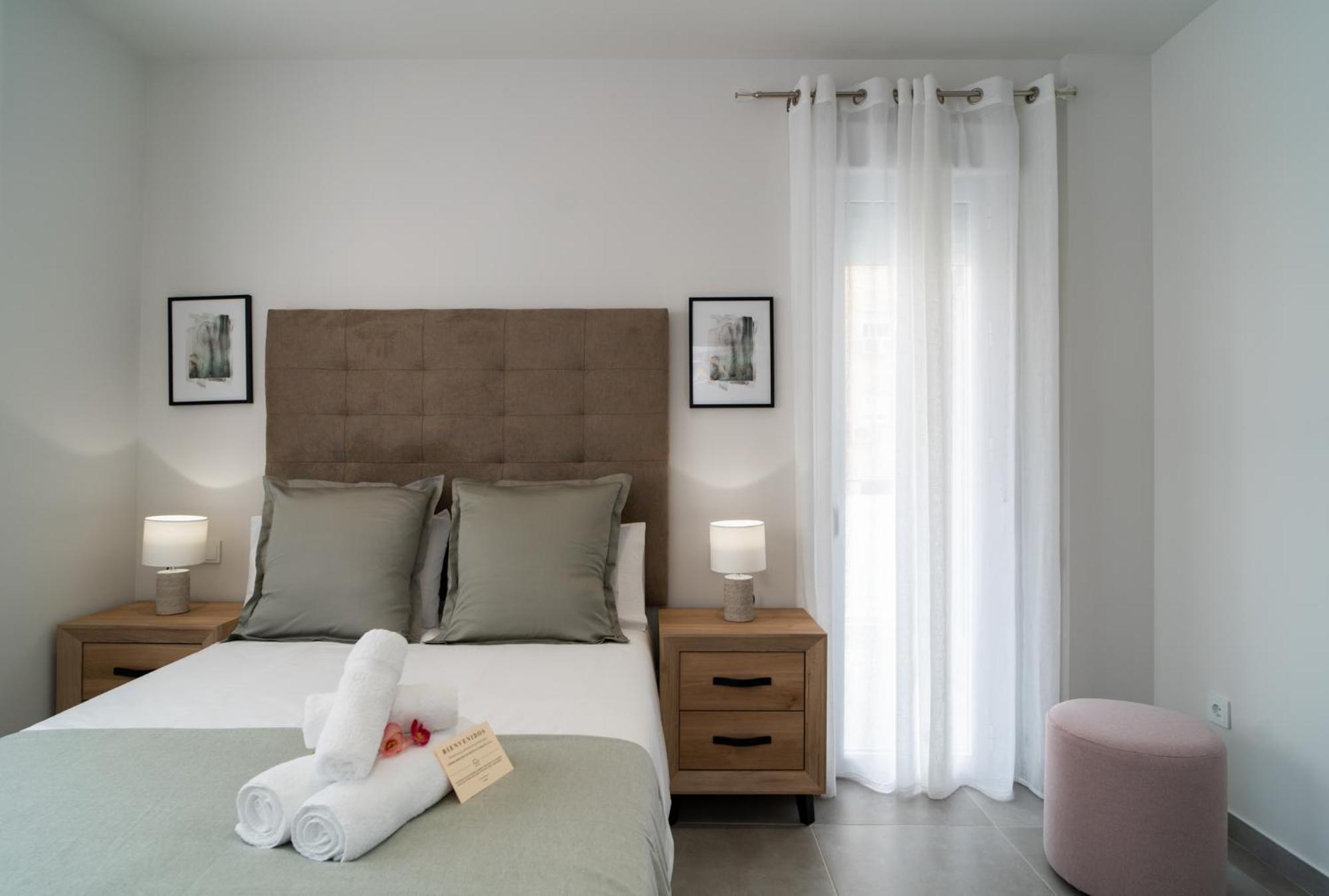 Aac - Apartamento Con Terraza, Muy Amplio, Totalmente Equipado, Cerca Del Centro Y Nuevo! Málaga